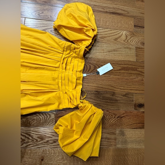 ASTR the Label, Off Shoulder Yellow Dress XS NWT - Picture 4 of 7